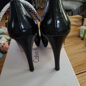Calvin Klein patent leather black heels size 9